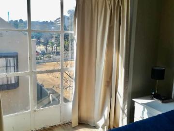 Apartment to rent in Parktown, City of Johannesburg Metropolitan Municipality - Grill