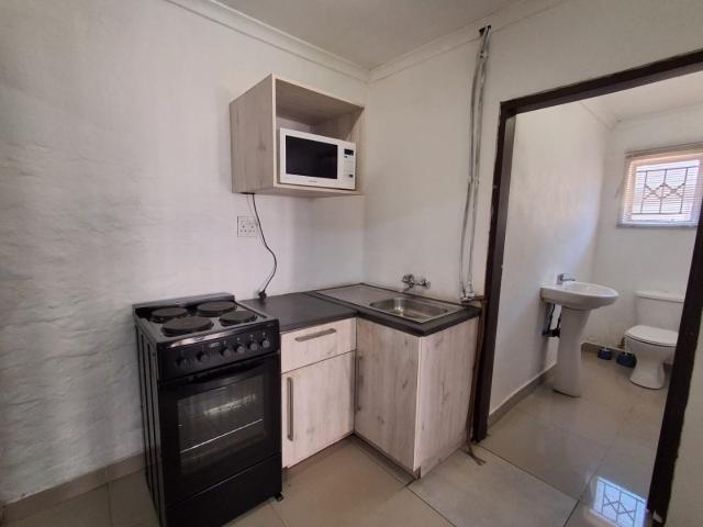 1 Bedroom Apartment / Flat To Rent in Meyerspark