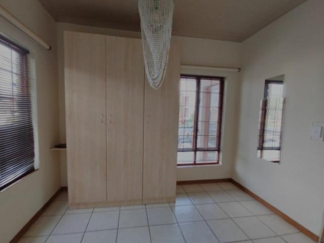 1 Bedroom Apartment / Flat To Rent in Montana