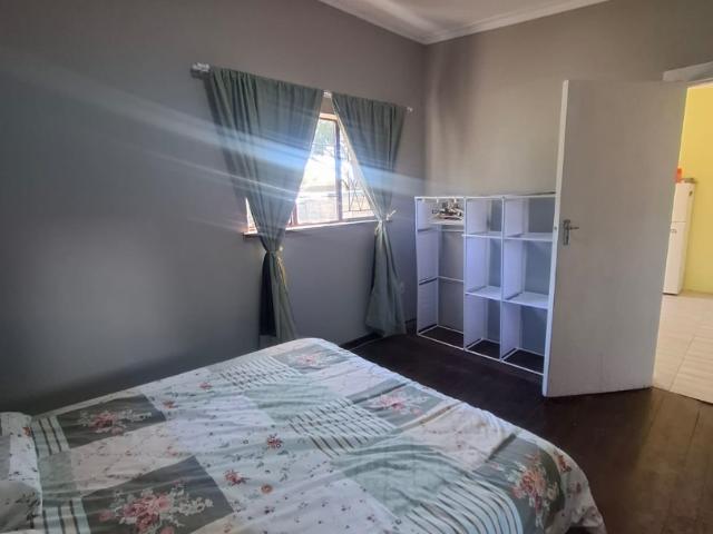 1 Bedroom Apartment / Flat To Rent in Newton Park