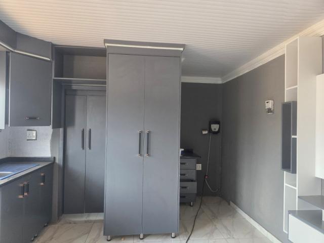 1 Bedroom Apartment / Flat To Rent in Nylpark