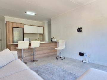 1 Bedroom Apartment / Flat To Rent in Paardevlei
