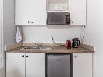 1 Bedroom Apartment / Flat To Rent in Paradyskloof