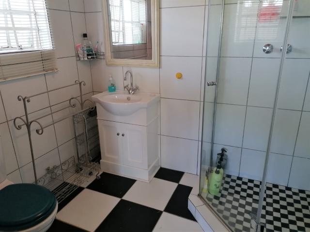 1 Bedroom Apartment / Flat To Rent in Parkhurst