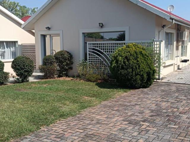 1 Bedroom Apartment / Flat to Rent in Pioneer Park