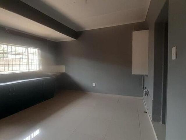 1 Bedroom Apartment / Flat to Rent in Pietermaritzburg Central