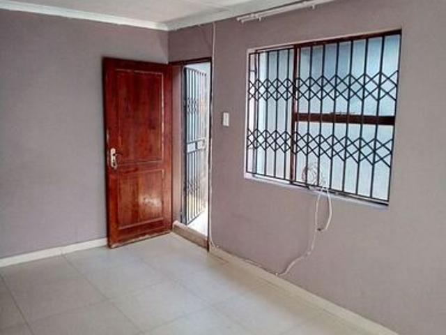 1 Bedroom Apartment / Flat To Rent in Protea Glen