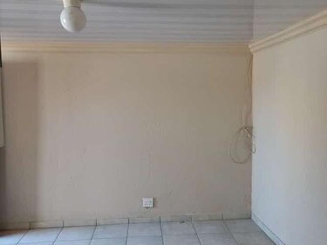 1 Bedroom Apartment / Flat To Rent in Protea Glen