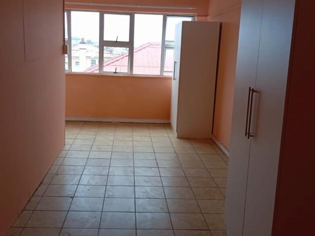 1 Bedroom Apartment / Flat To Rent in Quigney