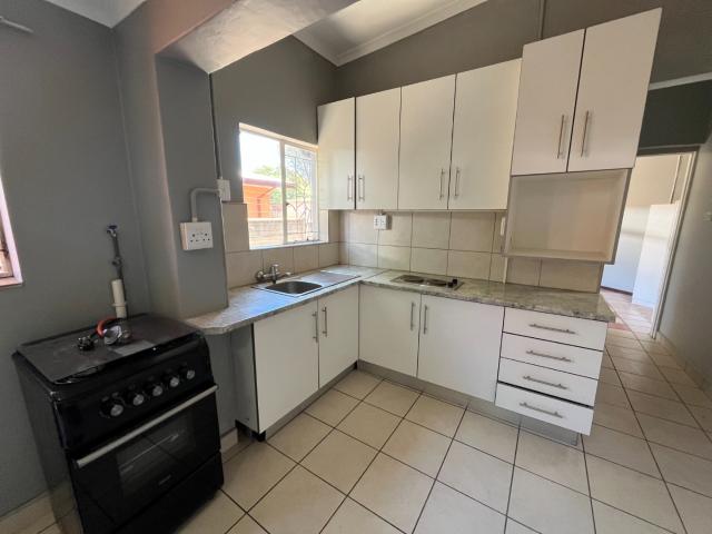 1 Bedroom Apartment / Flat To Rent in Rhodesdene