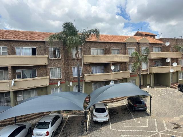 1 Bedroom Apartment / Flat to Rent in Rooihuiskraal North