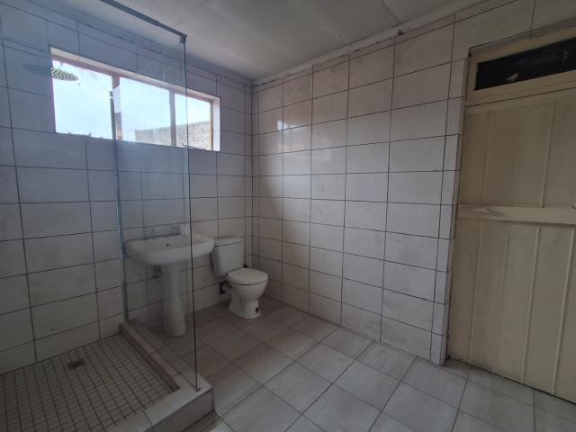 1 Bedroom Apartment / Flat To Rent in Robertsham