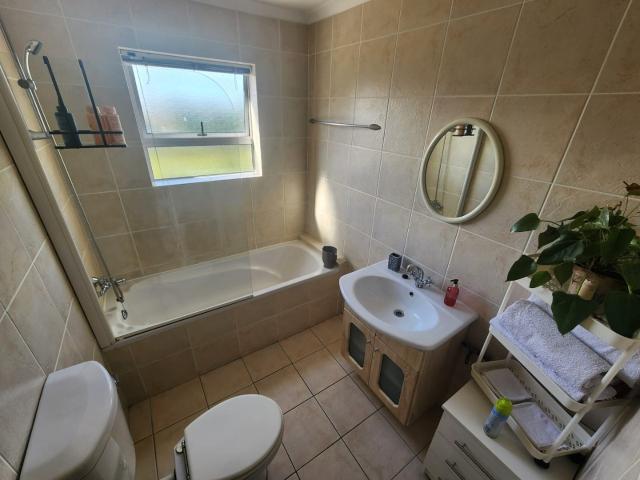1 Bedroom Apartment / Flat To Rent in Royal Ascot