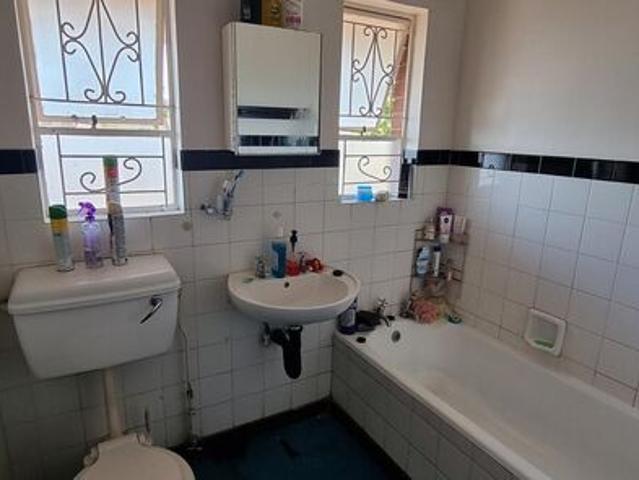 1 Bedroom Apartment / Flat To Rent in Scottsville