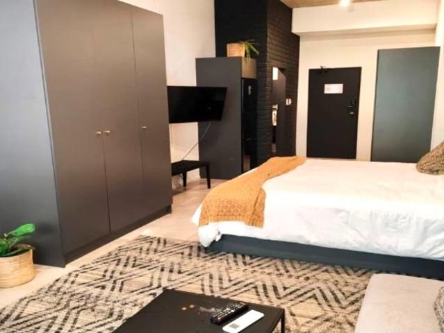 1 Bedroom Apartment / Flat To Rent in Sandton Central