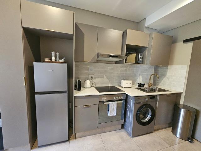 1 Bedroom Apartment / Flat To Rent in Sandton Central