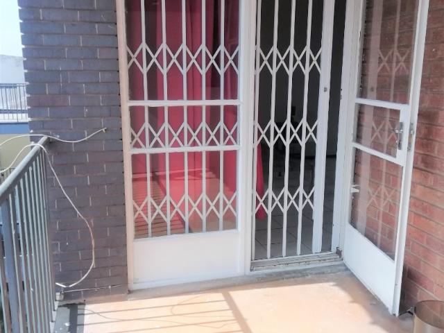 1 Bedroom Apartment / Flat To Rent in Silverton