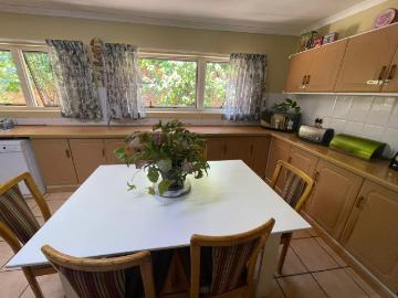 1 Bedroom Apartment / Flat To Rent in Silverton