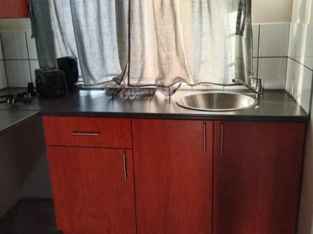 1 Bedroom Apartment / Flat To Rent in Somerset Heights