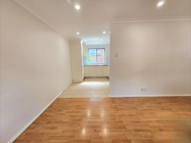 1 Bedroom Apartment For Lease * Newly Refreshed