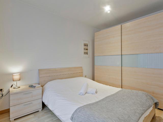 1 Bedroom Apartment for Rent near Schuman – Josephine Residence