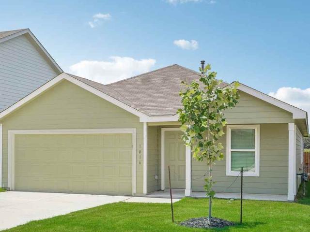 1 Bedroom Apartment for Rent at Barbarosa Rd & Alves Ln #4 2, New Braunfels, TX 78130
