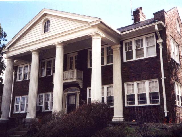 1 Bedroom Apartment for Rent at 1405 Severn Street #B4, Pittsburgh, PA 15217 Squirrel Hill North
