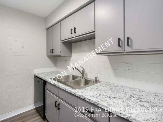 1 Bedroom Apartment for Rent at 1619 Fraternity Village Dr #6, Kalamazoo, MI 49006 Knollwood