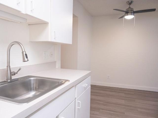 1 Bedroom Apartment for Rent at 1903 Ne Schuyler St, Portland, OR 97212 Irvington