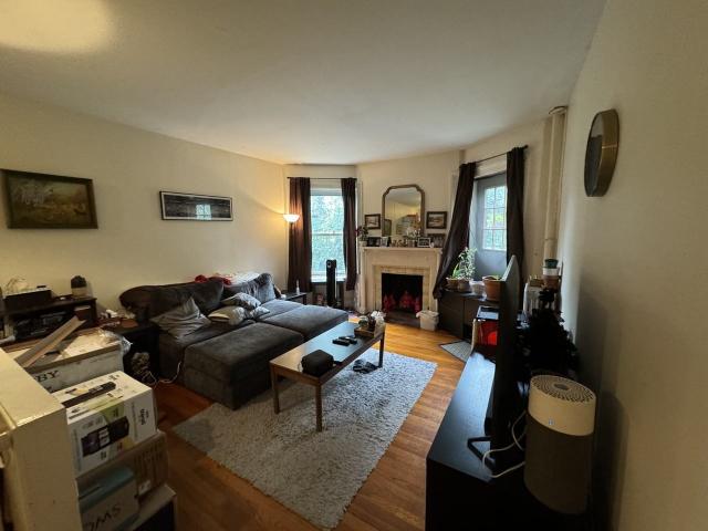 1 Bedroom Apartment for Rent at 1071 Beacon St #7, Brookline, MA 02446 Coolidge Corner