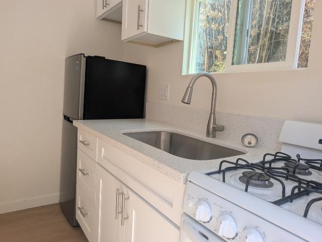 1 Bedroom Apartment for Rent at 2713 Clovis St #2713, San Diego, CA 92107 Point Loma Heights