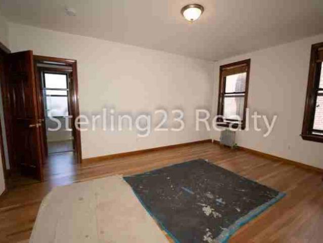 1 Bedroom Apartment for Rent at 2905 23rd Ave, New York, NY 11105 Astoria