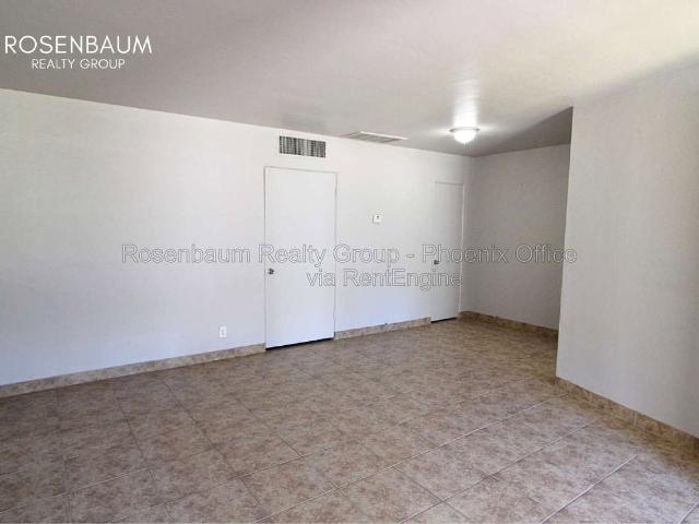 1 Bedroom Apartment for Rent at 2925 N 19th Ave #104, Phoenix, AZ 85015