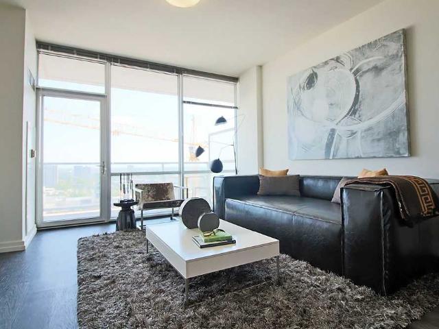 1 Bedroom Apartment for Rent at 2138 S Indiana Ave #1 1DEN, Chicago, IL 60616 South Loop