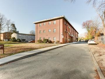 1 Bedroom Apartment for Rent at 3916 Chamberlayne Ave #4A, Richmond, VA 23227 Ginter Park