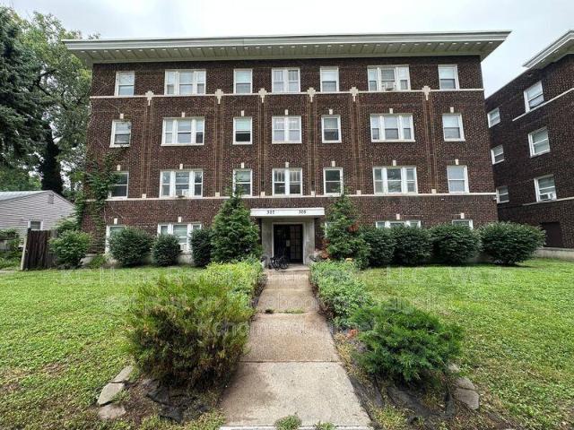 1 Bedroom Apartment for Rent at 305 N Gladstone Blvd #21, Kansas City, MO 64123 Scarritt Point