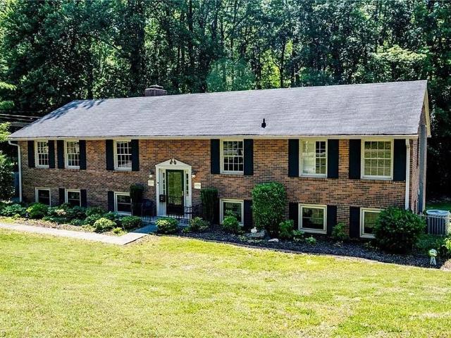 1 Bedroom Apartment for Rent at 3230 Kinnamon Rd, Winston Salem, NC 27104 Country Club