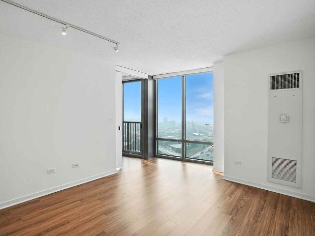 1 Bedroom Apartment for Rent at 520 N Kingsbury St, Chicago, IL 60654 Near North Side