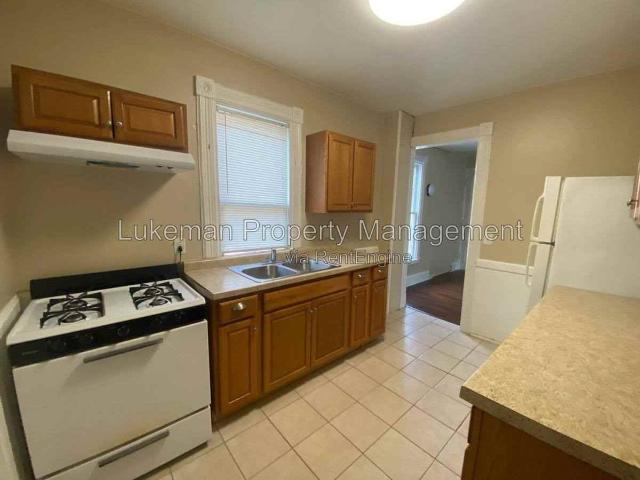 1 Bedroom Apartment for Rent at 525 Minor Ave #3, Kalamazoo, MI 49008 Vine