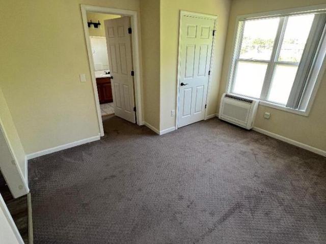 1 Bedroom Apartment for Rent at 525 Sprague Ave #4, Kalamazoo, MI 49006 West Main HIll