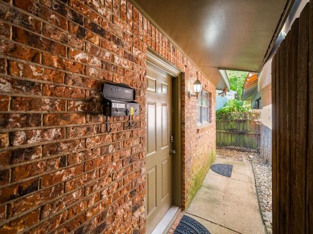 1 Bedroom Apartment for Rent at 712 19th St #B, Alexandria, LA 71301 Garden District