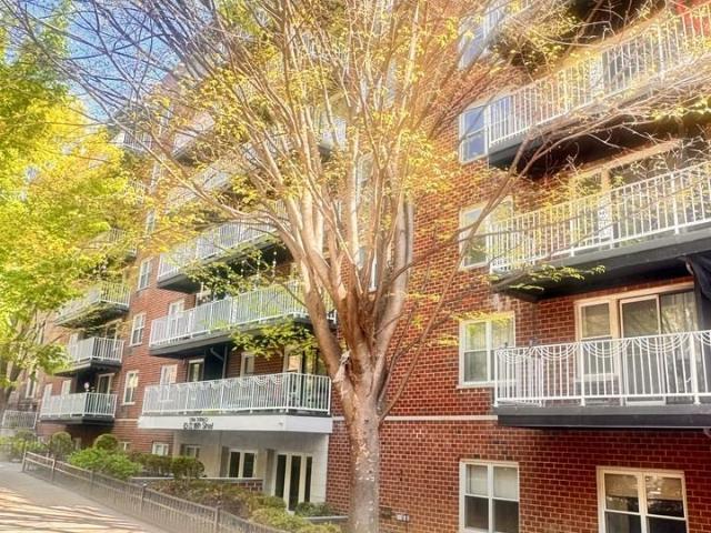 1 Bedroom Apartment for Rent at 83 33 118th Street #3M, New York, NY 11415 Kew Gardens