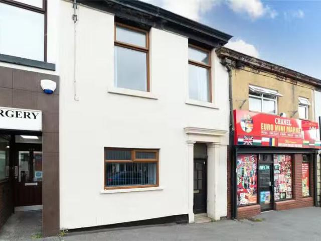 1 bedroom apartment for rent in Blackburn Road, Darwen, Lancas.