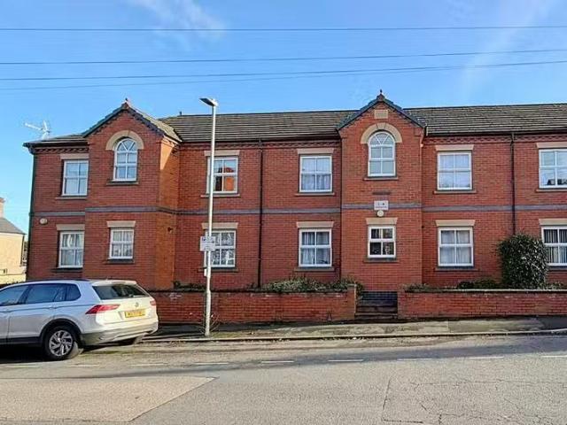 1 bedroom apartment for rent in Cambridge Court, Cambridge Str.