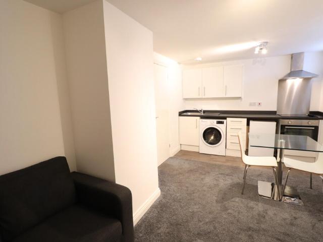 1 bedroom apartment for rent in Camden House, Grey Street, Ashton under lyne, Tameside, OL6