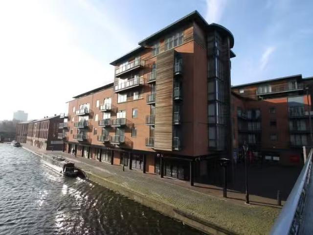 1 bedroom apartment for rent in Canal Wharf, 14 Waterfront Wal.