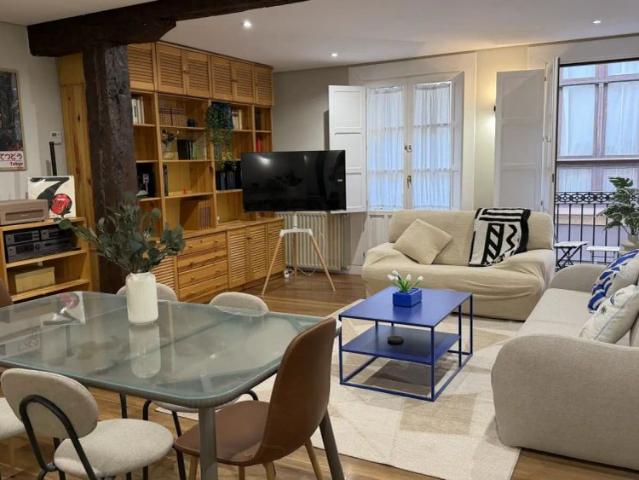 1 bedroom apartment for rent in Casco Viejo, Bilbao, all bills included