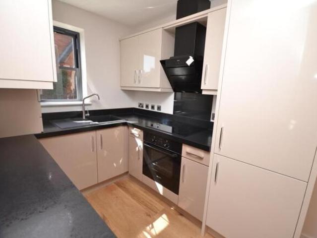 1 bedroom apartment for rent in Carlingford House, 4 Gosbrook Road, Caversham, Reading, RG4