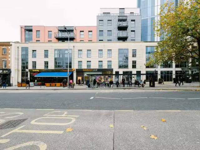 1 bedroom apartment for rent in Central Quay North, Broad Quay.