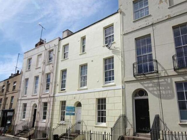 1 Bedroom Apartment For Rent In Cheltenham, Gloucestershire